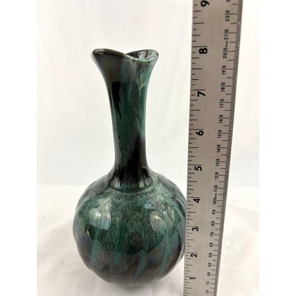Vintage Blue Mountain Glazed Pottery Bud Table Vase 8" Green Blue - Picture 10 of 15